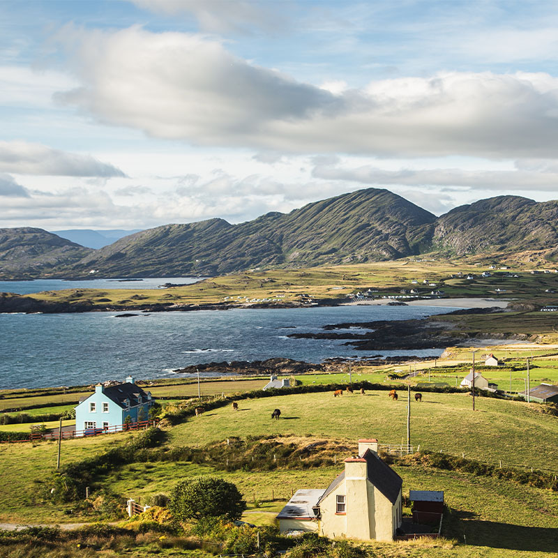 Honeymoons_0000_shutterstock_1450357202